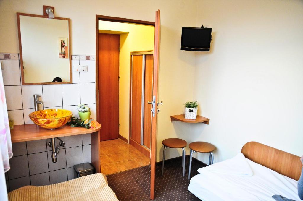 Osrodek Uslug Hotelarskich Kinga Wieliczka megye Szoba fotó